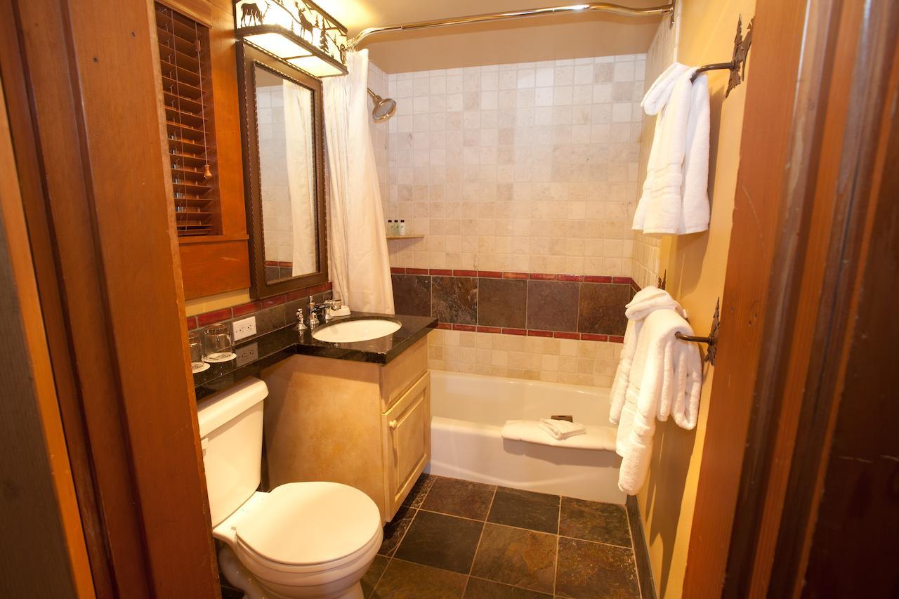 Jenny Lake Lodge Beaver Creek Room photo